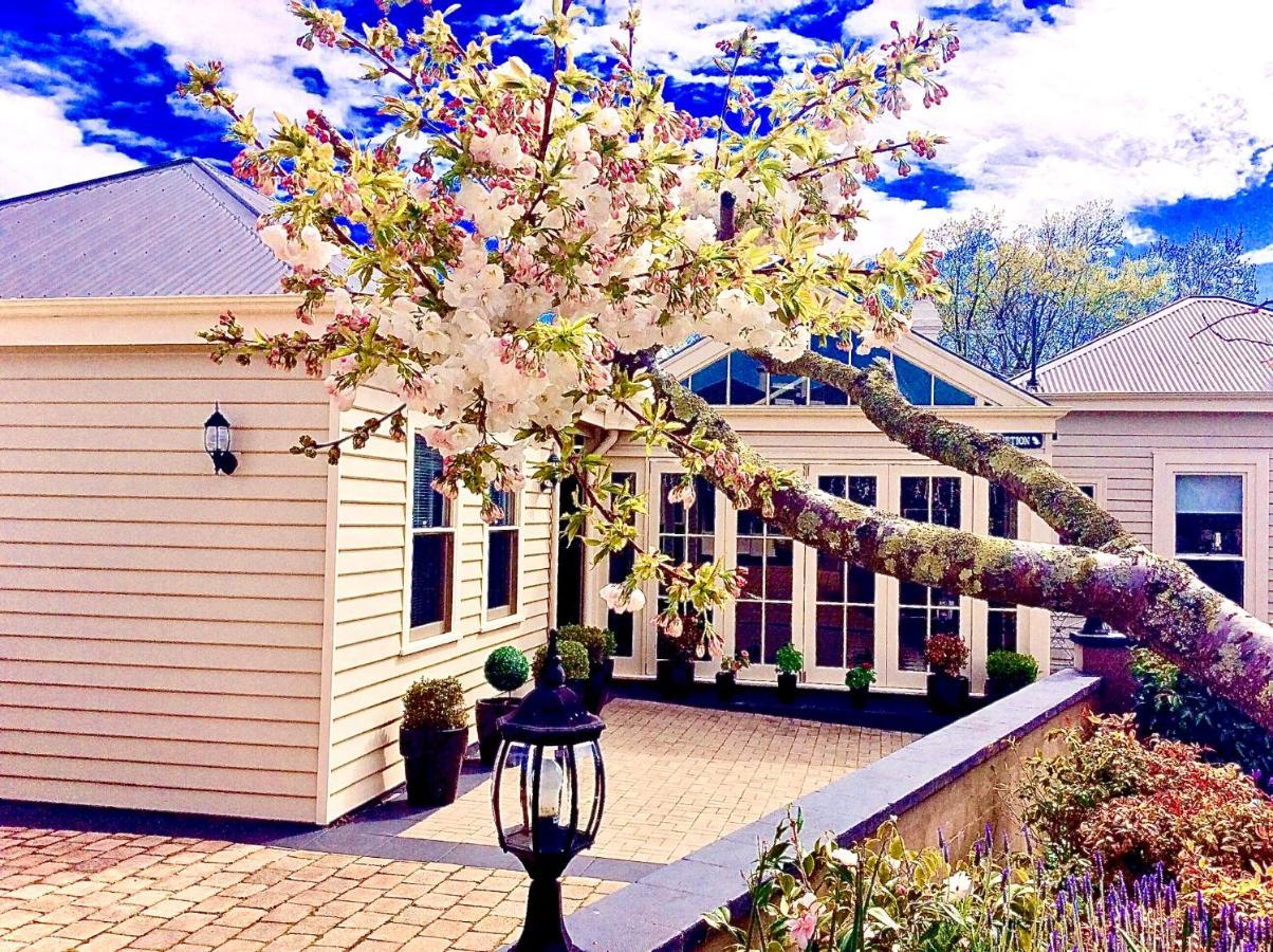 เคอร์ราจอง เฮาส์ Bed & Breakfast ลอนเชสตัน ภายนอก รูปภาพ