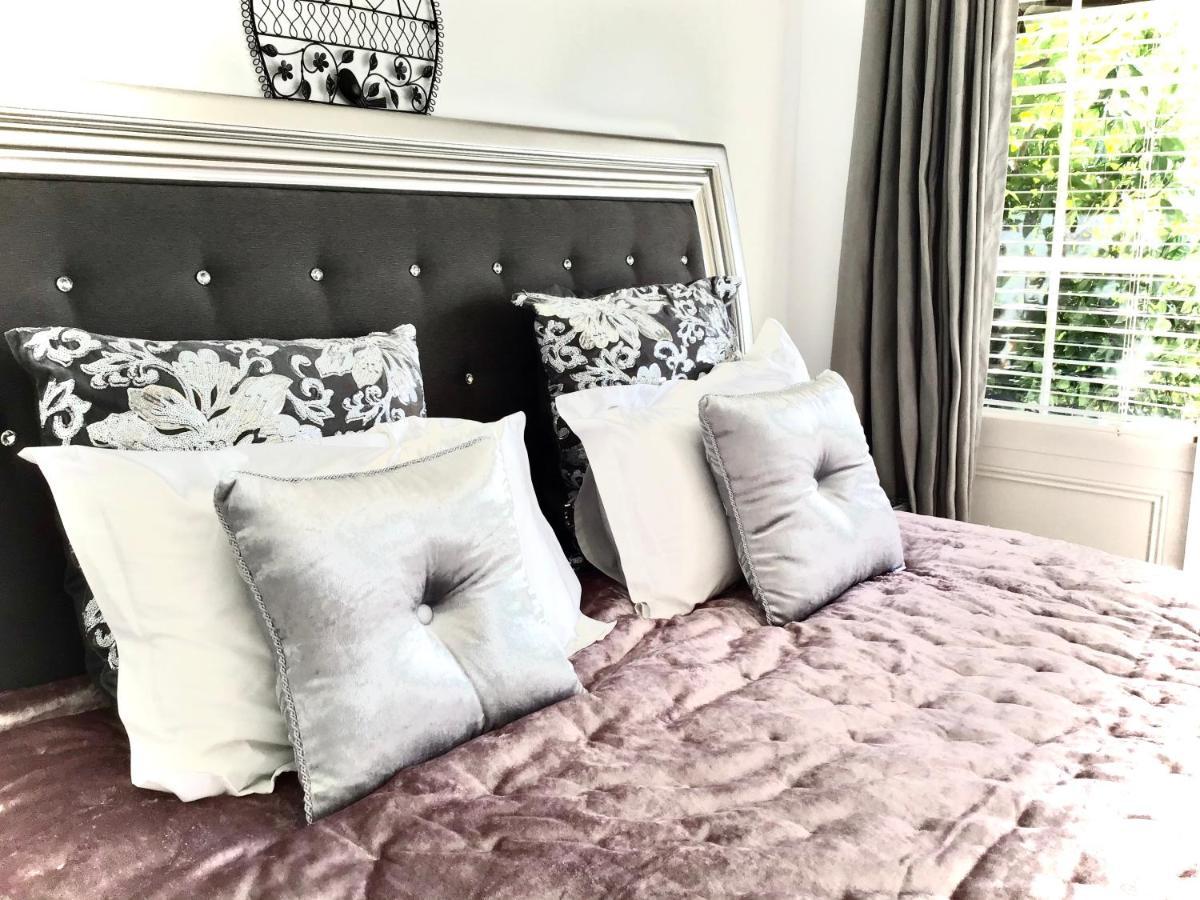 เคอร์ราจอง เฮาส์ Bed & Breakfast ลอนเชสตัน ภายนอก รูปภาพ